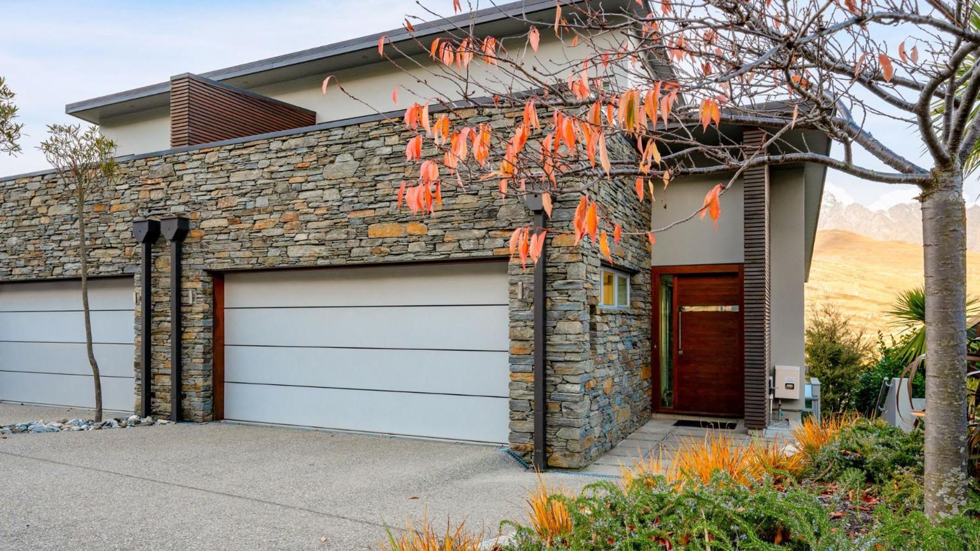 Tahuna Vista-Fire Place-Hot Tub -Free Parking -Bbq Queenstown Exterior photo